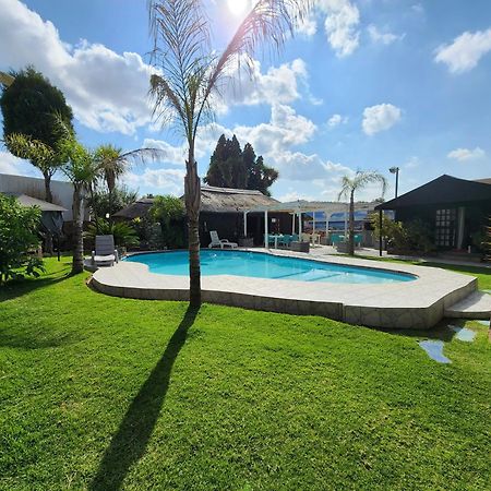 The Guesthouse Vanderbijlpark Exterior foto